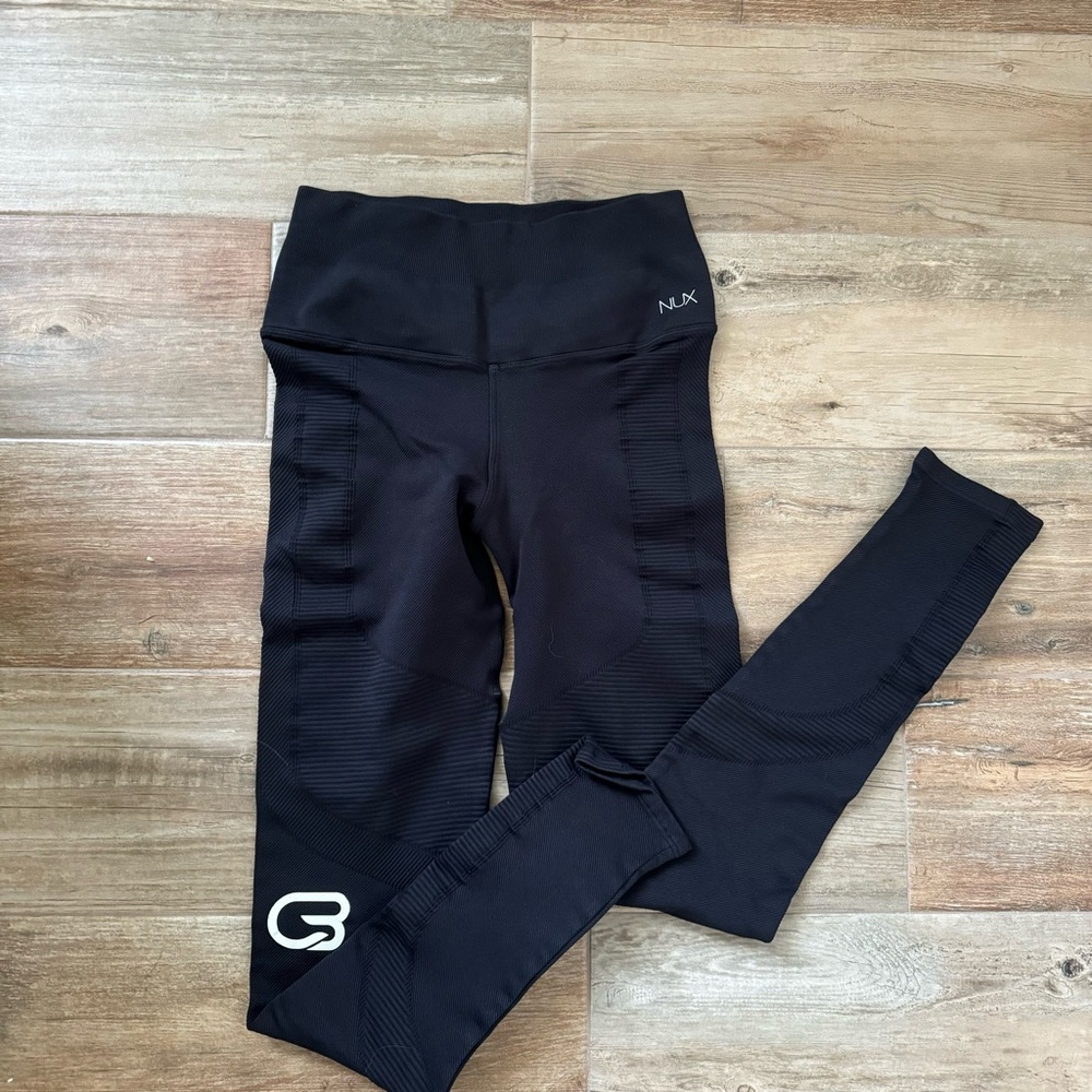 Nux cyclebar leggings